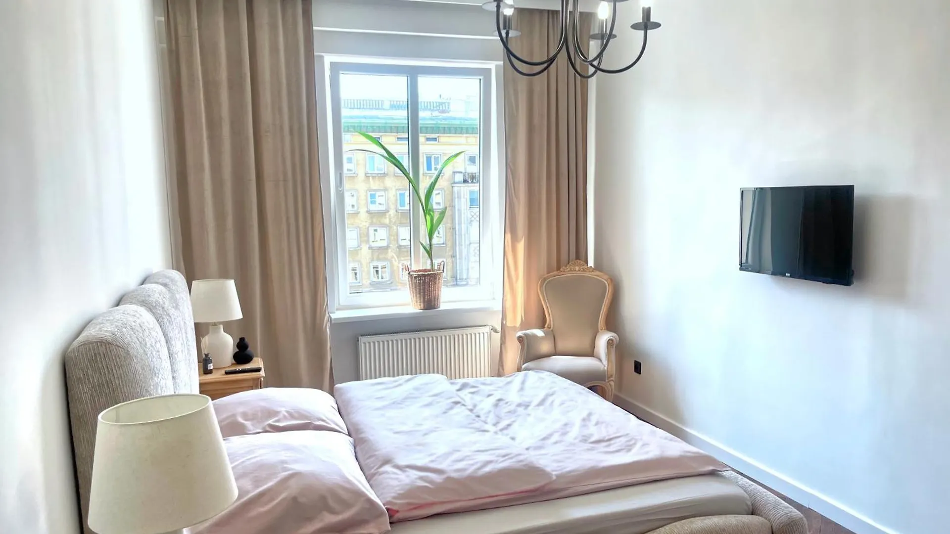 Apartment Marszalkowska Move In Premium Apartament No 1 Warsaw